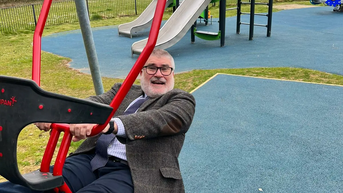 Mayor Dave visits Bromham play area Bedford Liberal Democrats