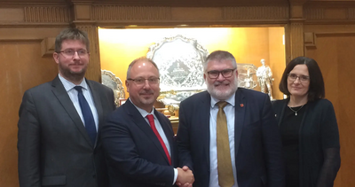 Mayor Dave Hodgson and the Polish Ambassador
