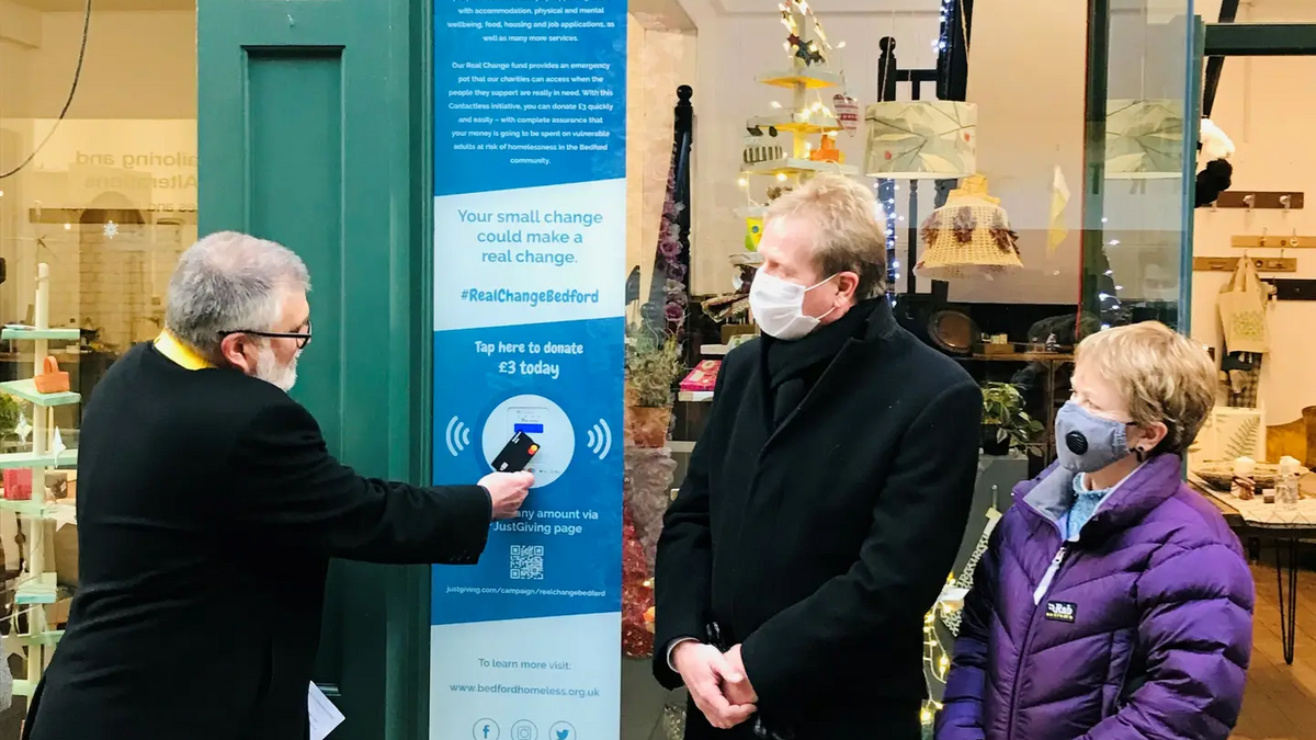 Donate to homeless at christmas