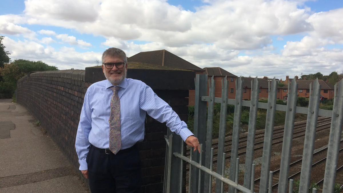 Mayor Dave Announces Project to Build New Cycle and Pedestrian Bridge