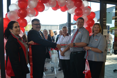 Mayor Dave Hodgson Cuts the Ribbon at the Opening of the New Iceland Store at Church Lane, Bedford