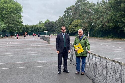 Cllrs Vann and Sawyer at Bedford Park Tennis Courts